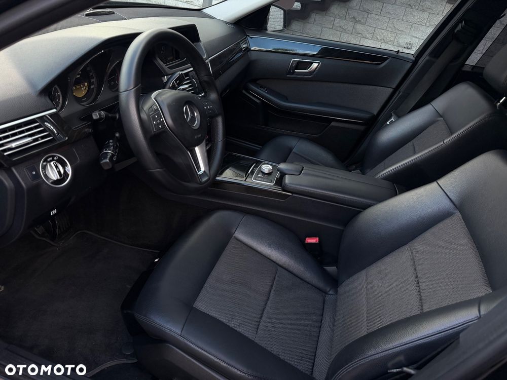 Mercedes-Benz Klasa E 220 CDI 7G-TRONIC Avantgarde - 27