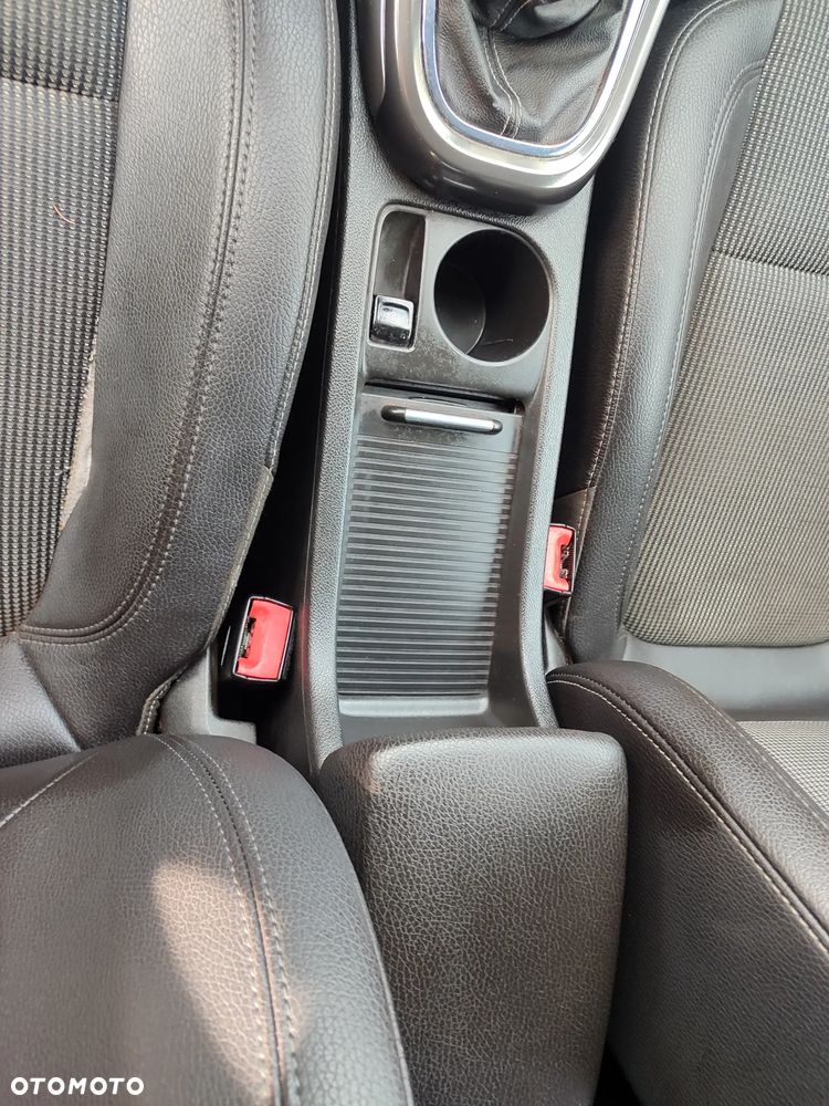 Opel Astra 1.7 CDTI - 13