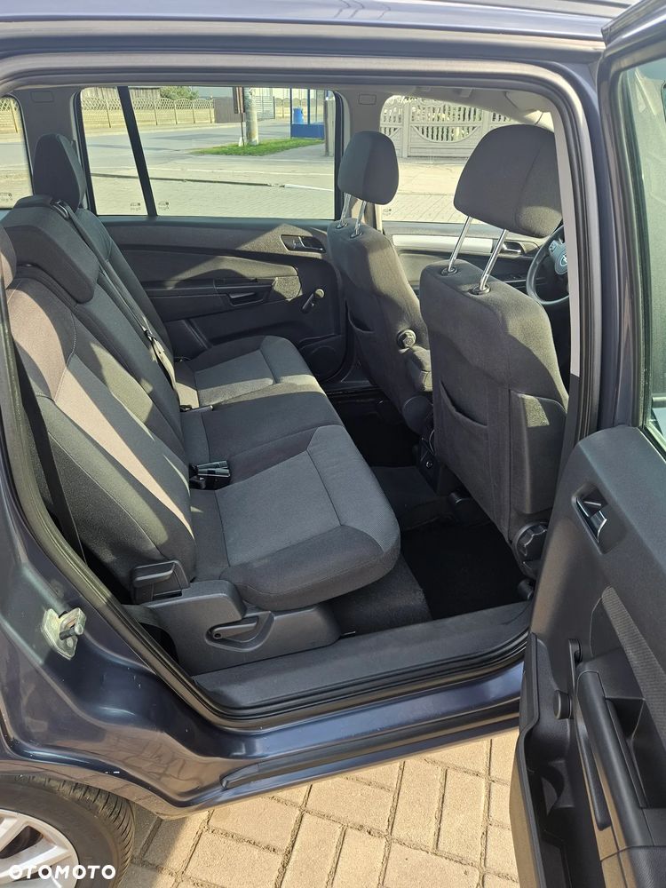 Opel Zafira 1.9 CDTI - 11