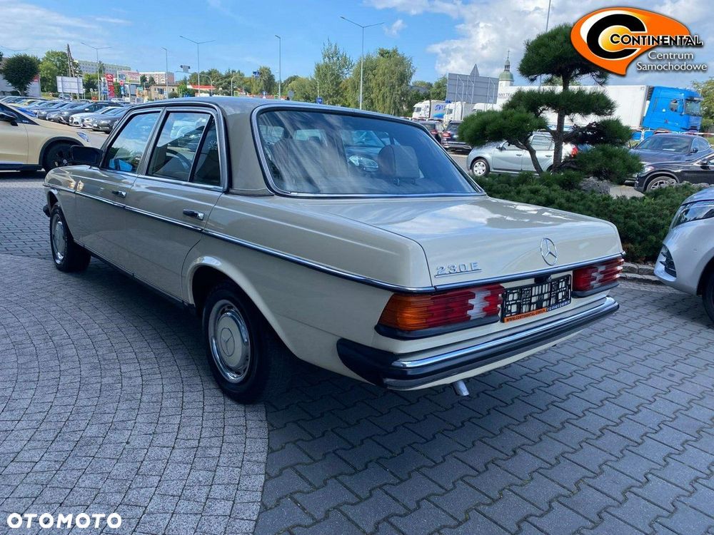 Mercedes-Benz W123 - 3