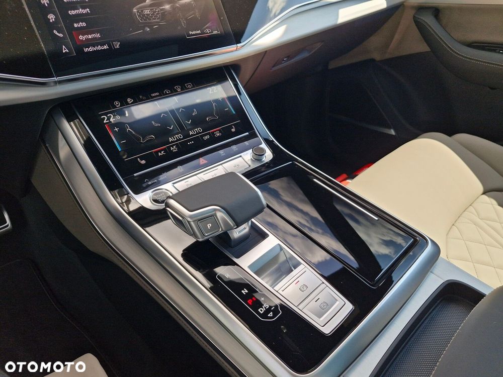 Audi Q7 55 TFSI mHEV Quattro S Line Tiptr - 22