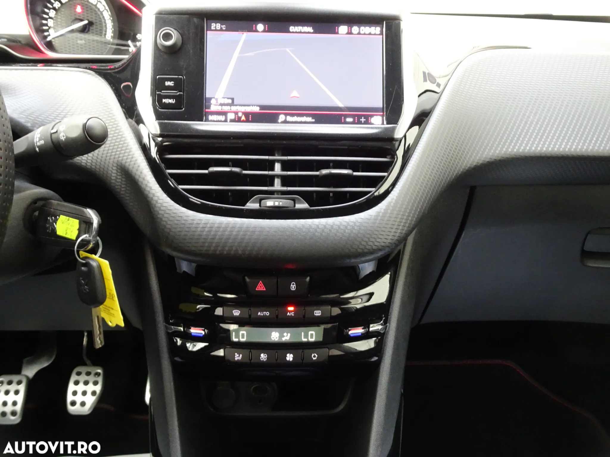 Peugeot 2008 1.2 L PureTech STT GT Line - 18