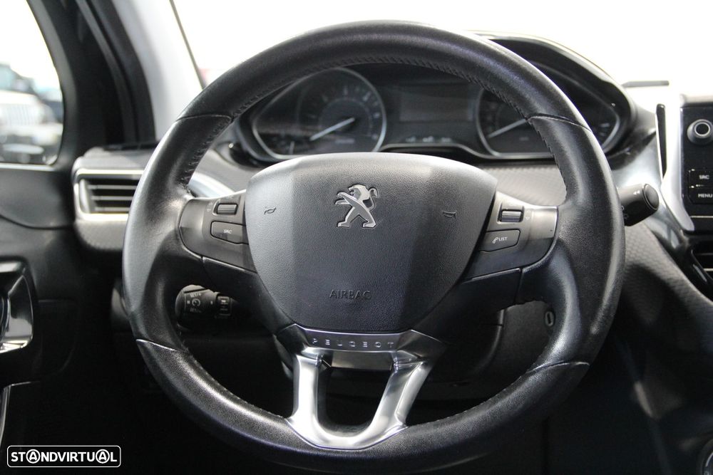 Peugeot 208 1.6 BlueHDi Style - 9