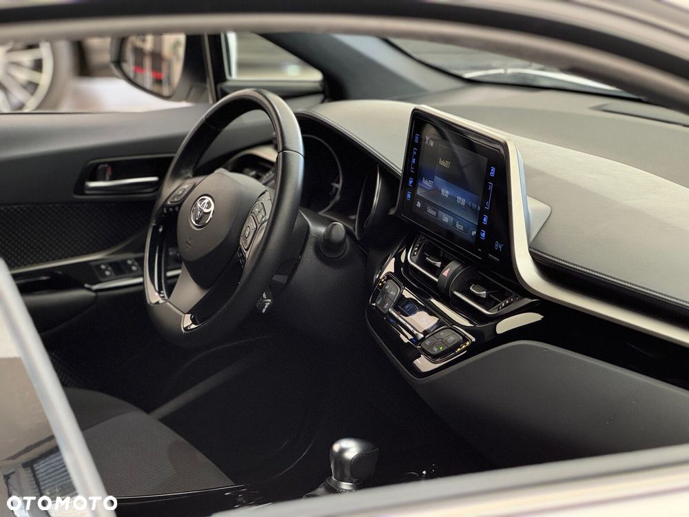 Toyota C-HR - 38
