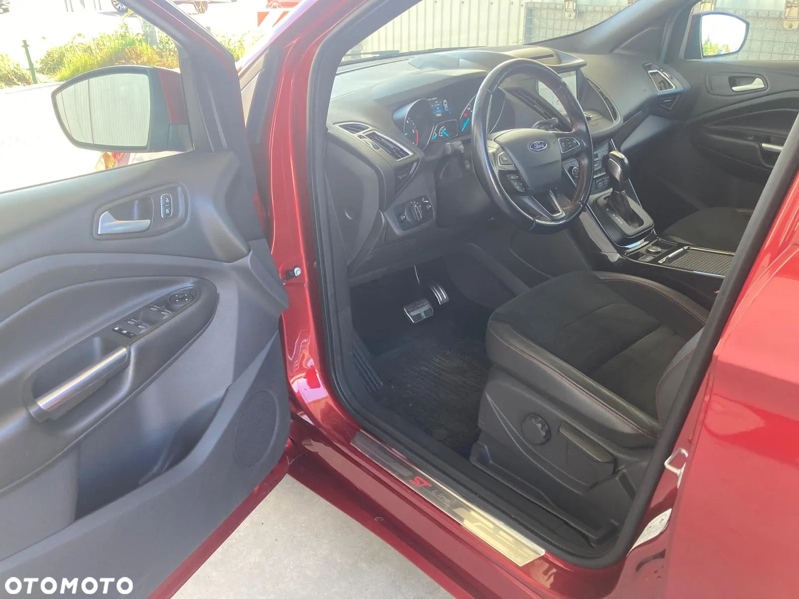 Ford Kuga 2.0 TDCi AWD ST-Line - 26