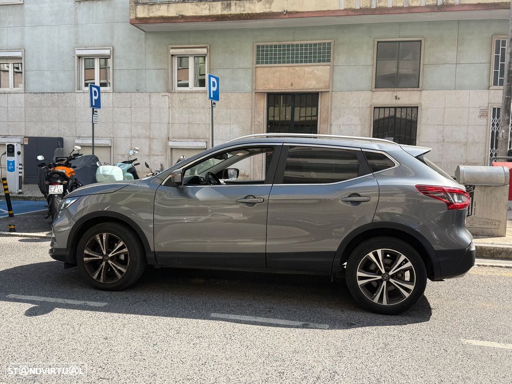 Nissan Qashqai 1.3 DIG-T N-Connecta DCT - 2