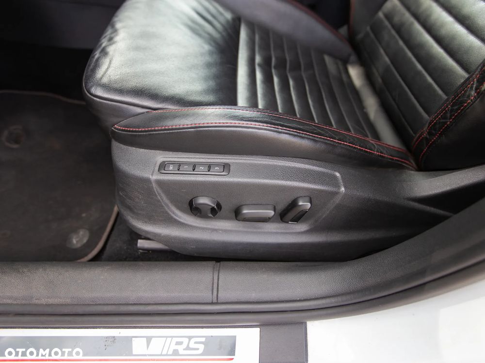 Skoda Octavia 2.0 TDI RS - 19