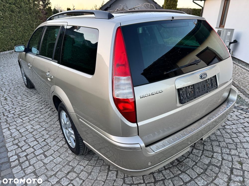 Ford Mondeo - 17
