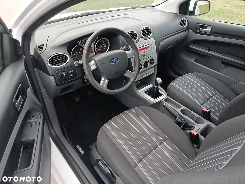 Ford Focus 1.4 16V Style - 2