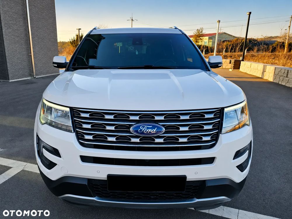 Ford Explorer - 2