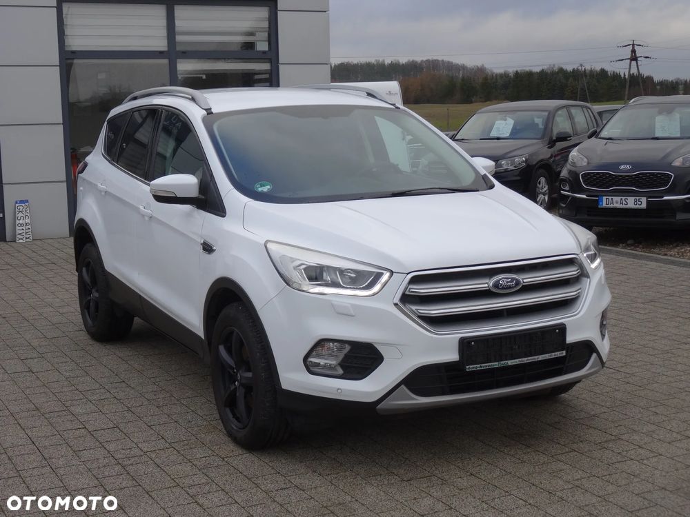 Ford Kuga - 1
