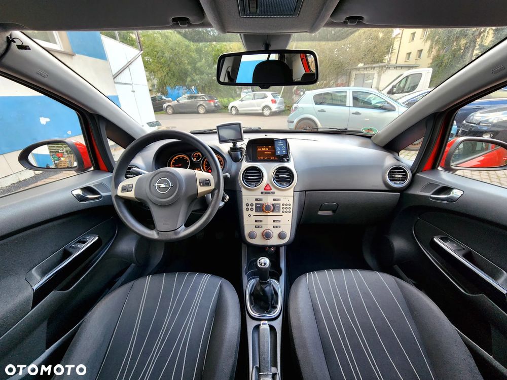 Opel Corsa 1.2 16V Edition - 8