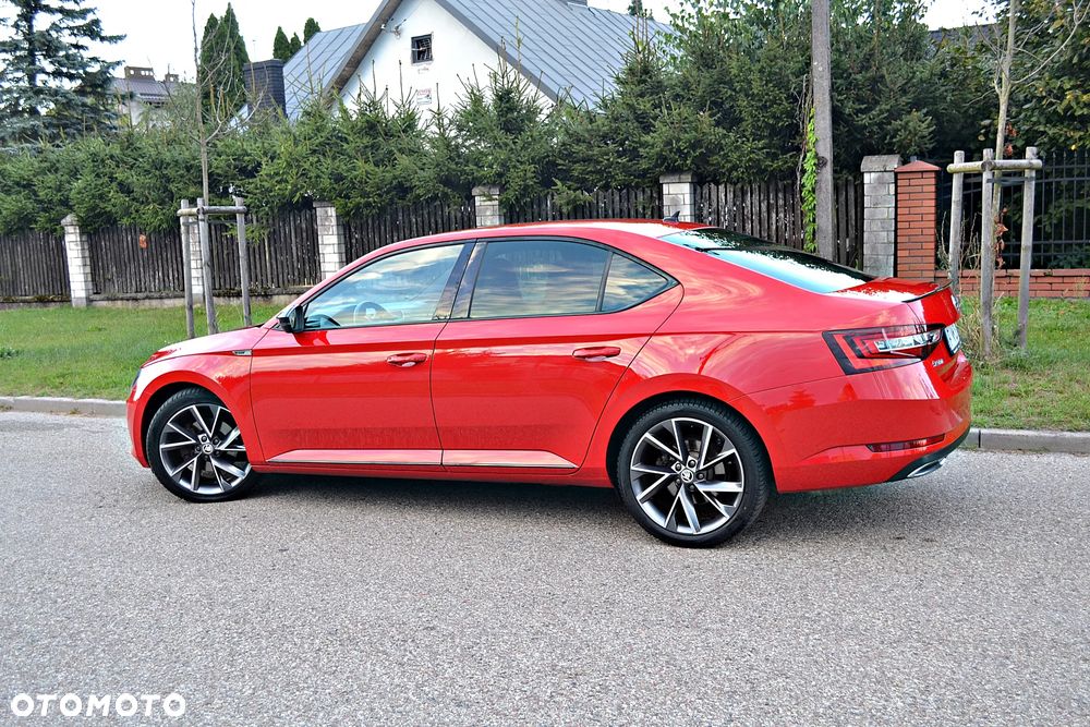 Skoda Superb 2.0 TDI 4x4 DSG Sportline - 12
