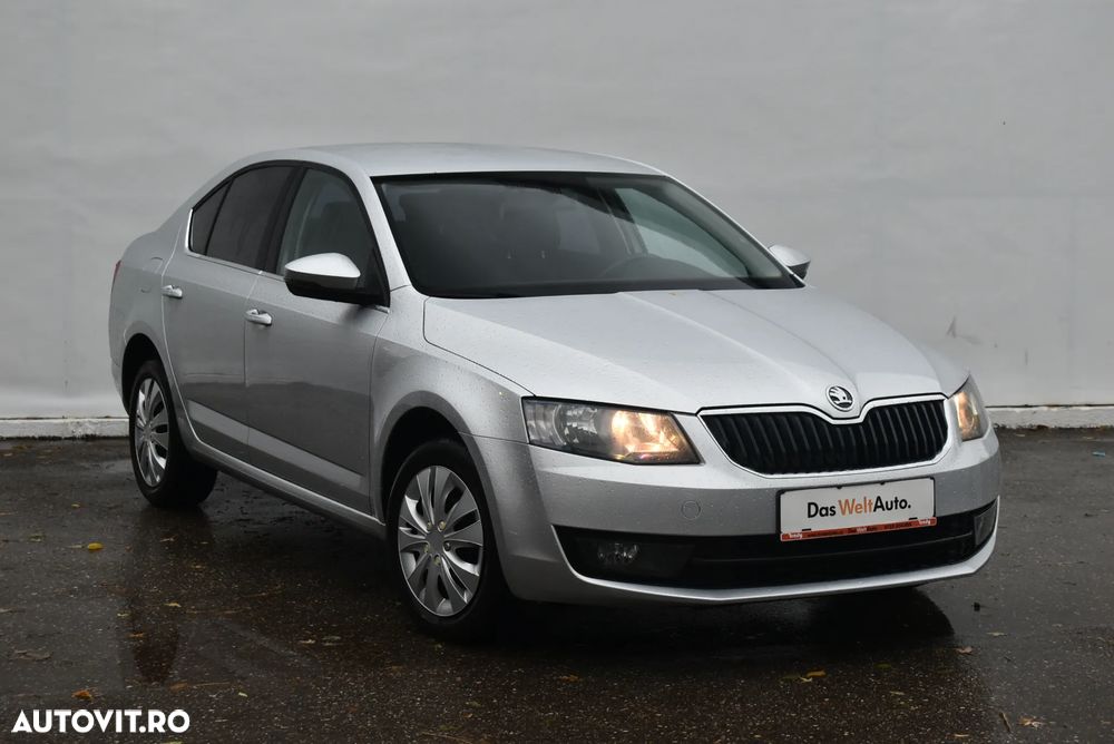 Skoda Octavia 1.6 TDI ELEGANCE - 2