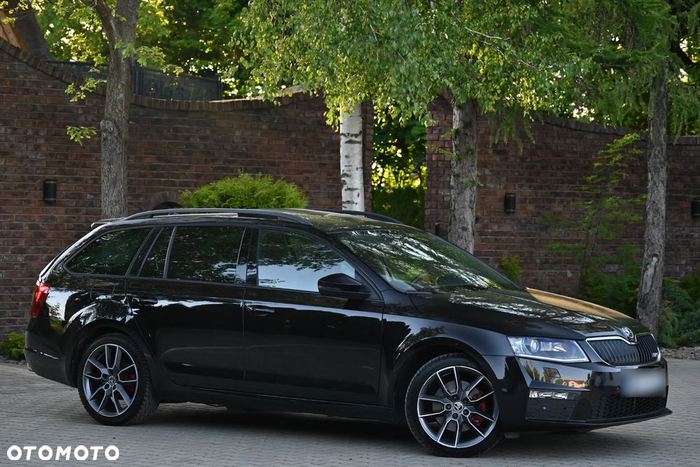 Skoda Octavia 2.0 TDI DSG RS - 8