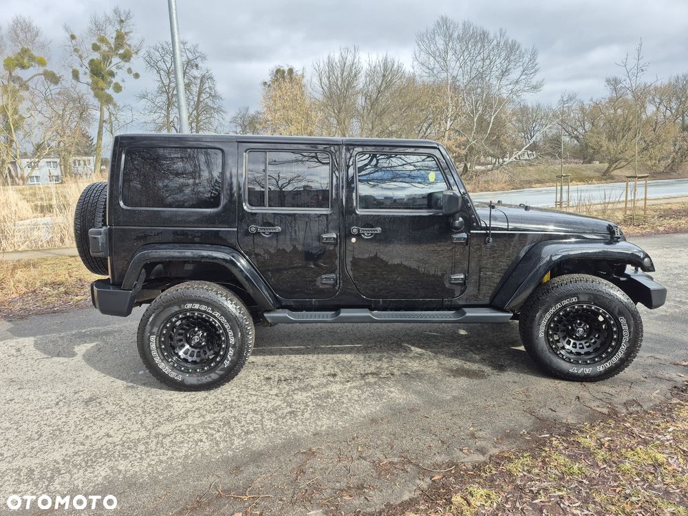 Jeep Wrangler - 5
