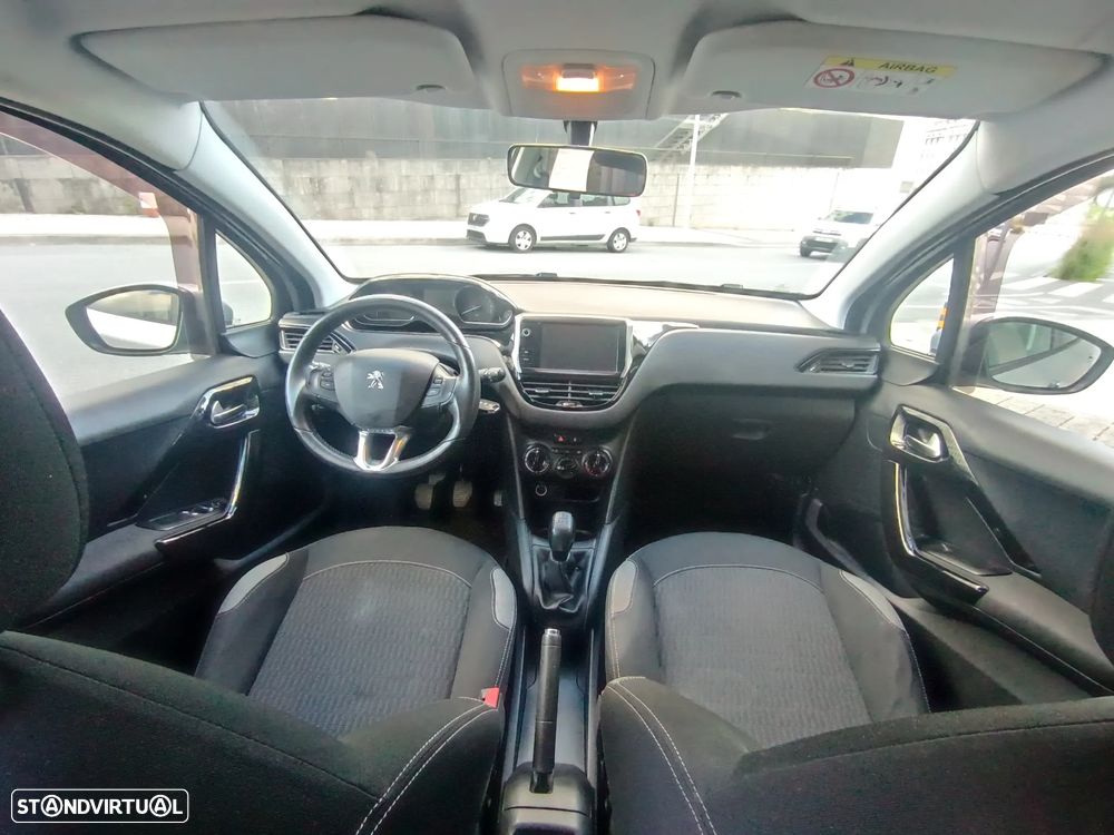 Peugeot 208 1.4 HDi Active - 12