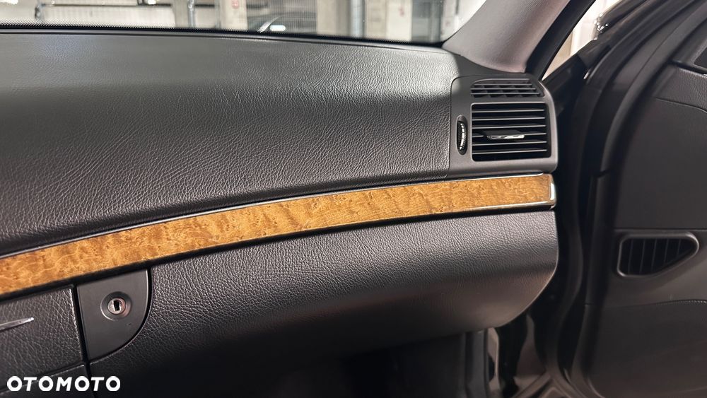 Mercedes-Benz Klasa E 350 4Matic Automatik Avantgarde - 24