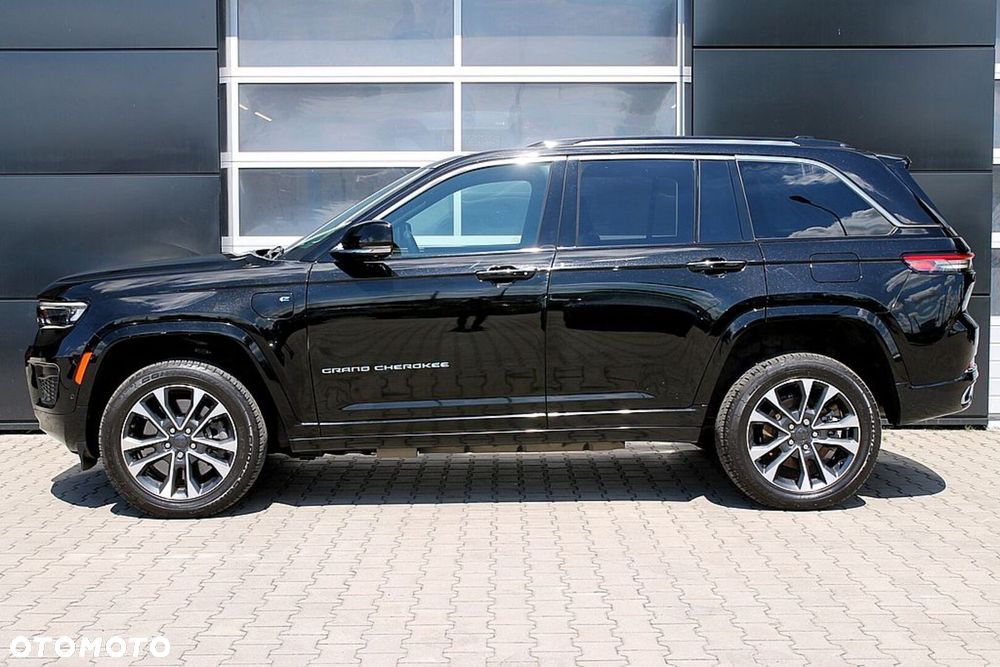 Jeep Grand Cherokee - 17