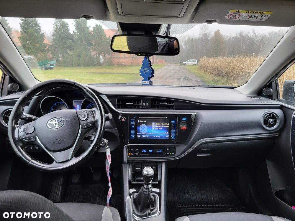 Toyota Auris 1.6 D-4D Premium - 12