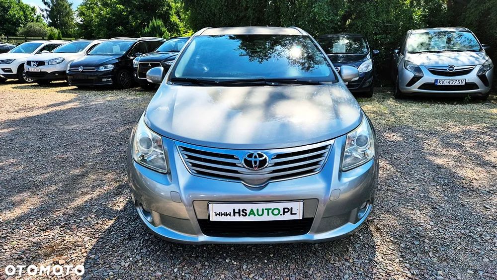 Toyota Avensis - 4