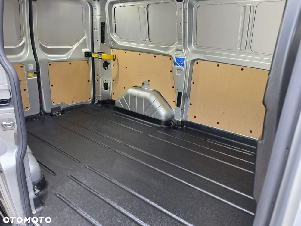 Ford Transit Custom - 11