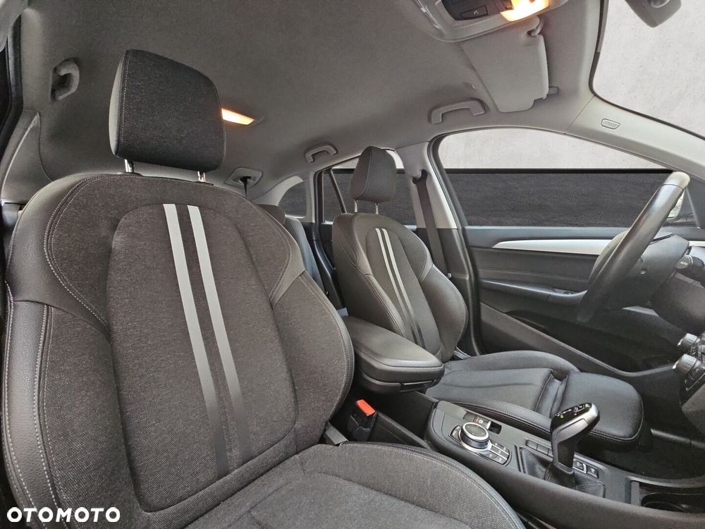 BMW X1 sDrive18i - 24