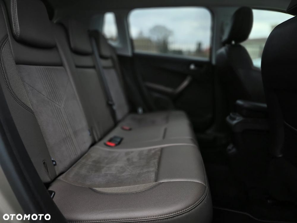Peugeot 2008 - 21
