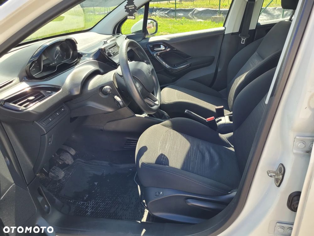Peugeot 208 PureTech 68 Like - 12