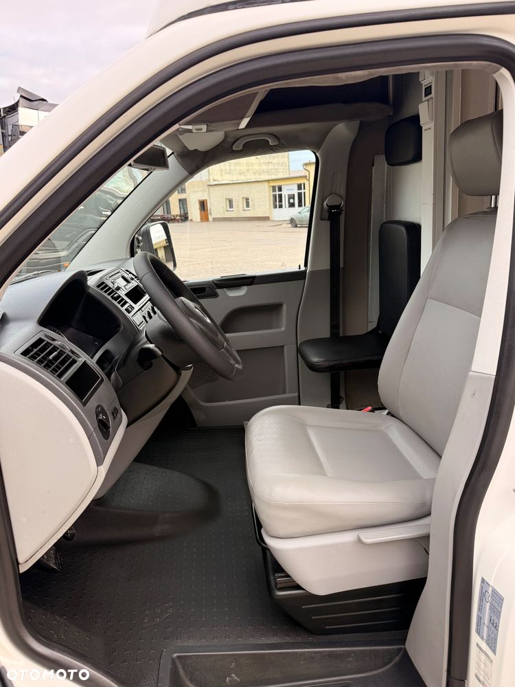 Volkswagen Transporter T5 - 7