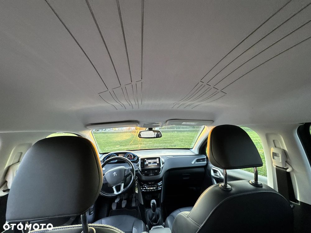 Peugeot 2008 1.2 Pure Tech Crossway S&S - 23