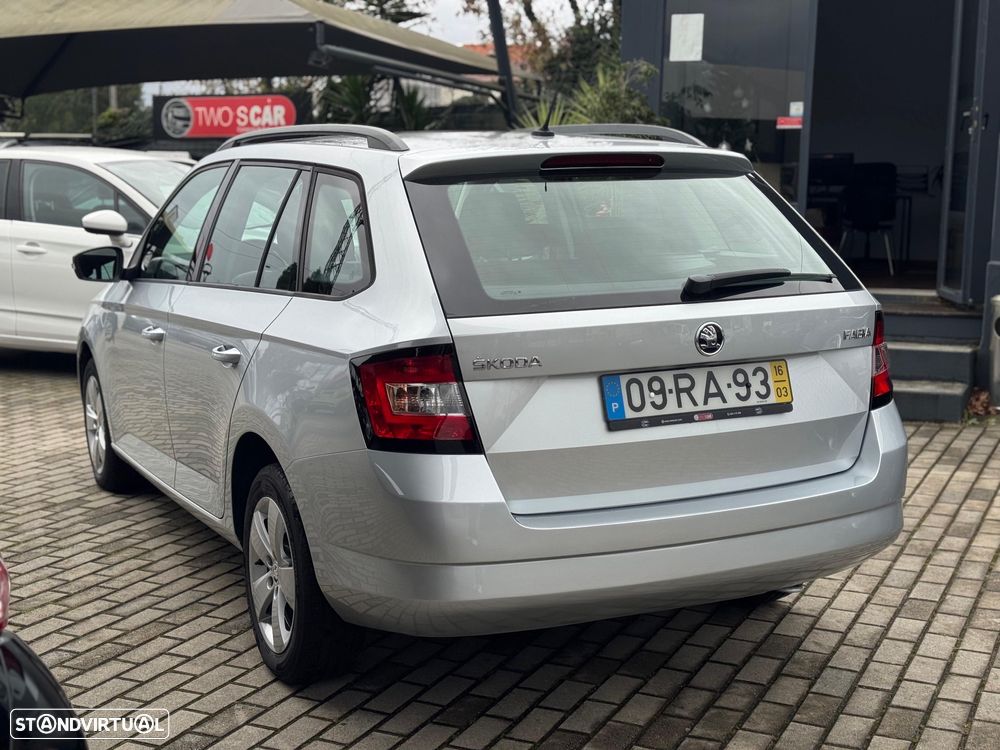 Skoda Fabia Break 1.0 Style - 4