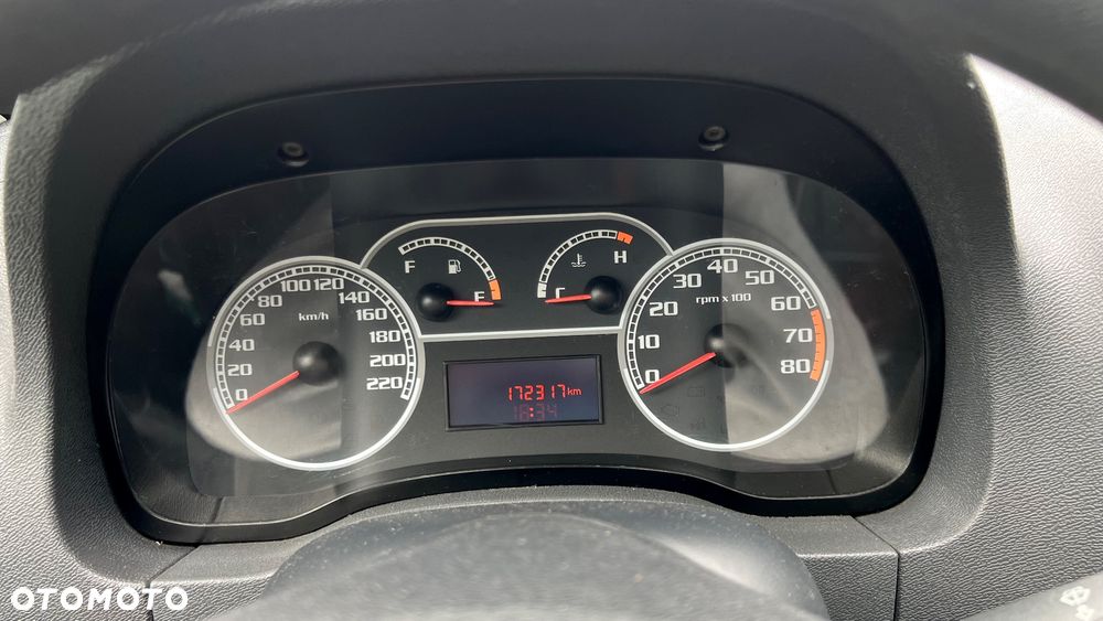 Fiat Albea 1.4 Fresh - 13