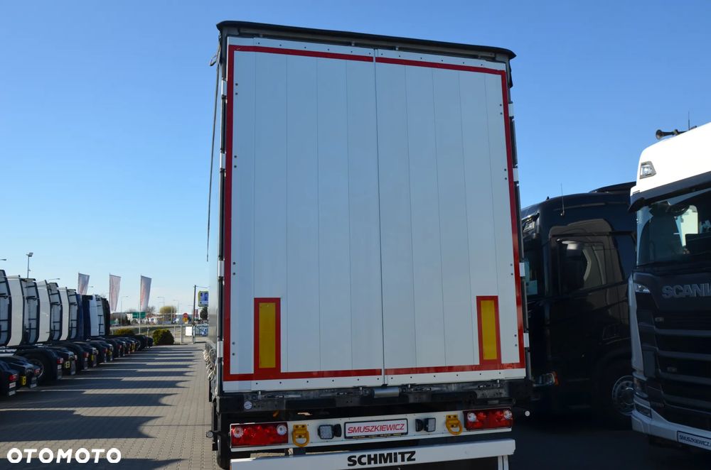 Schmitz Cargobull VARIOS / 2 POZIOMY JAZDY / OŚ PODNOSZONA / DACH POD. / CODE XL / OCYNK / 7056 - 8