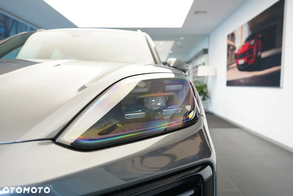 Porsche Cayenne - 30