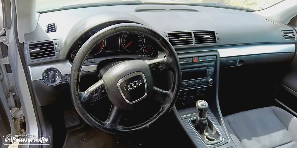 Audi A4 - 1
