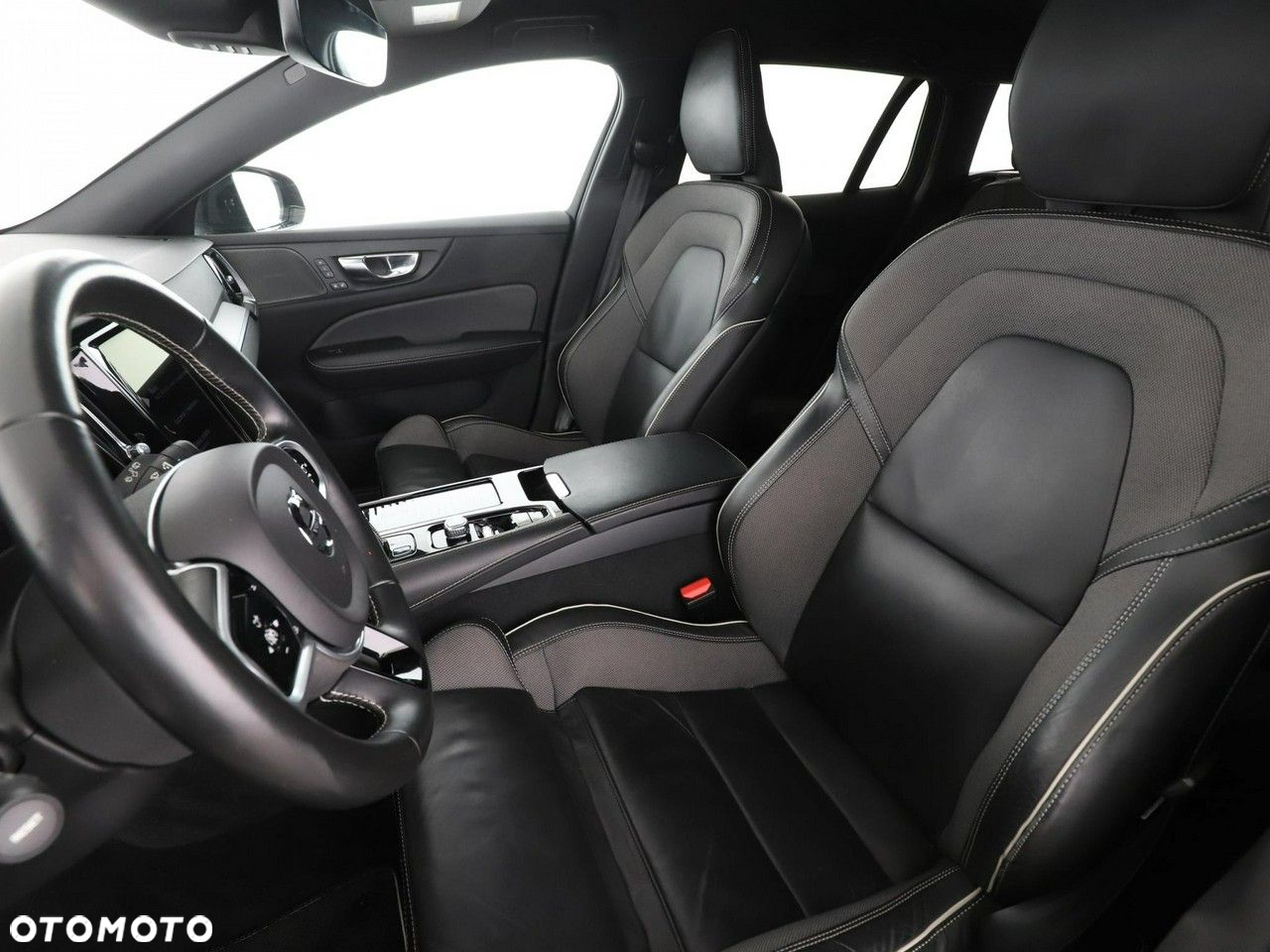 Volvo V60 T6 Plug-in Hybrid AWD Plus Dark - 14