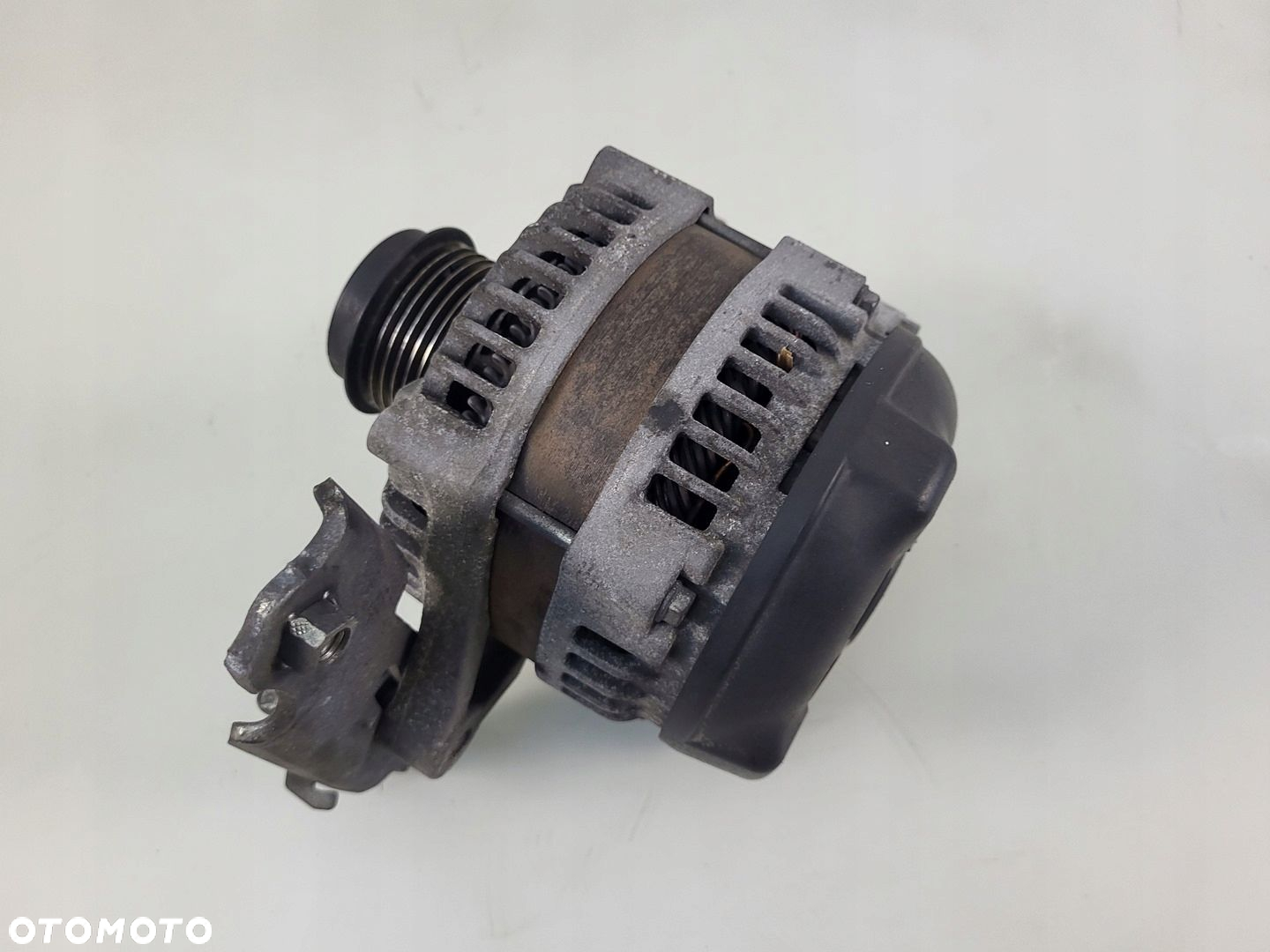 alternator 1.8 VVTI TOYOTA AVENSIS T27 27060-0T051 corolla rav4 auris - 3