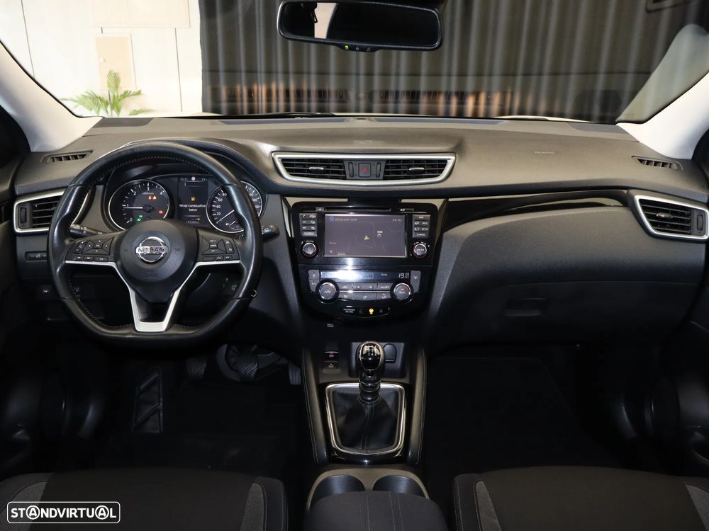 Nissan Qashqai 1.5 dCi N-Connecta - 12