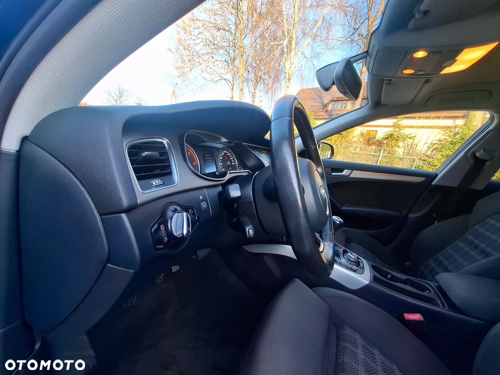 Audi A4 Avant 2.0 TDI DPF Ambition - 13