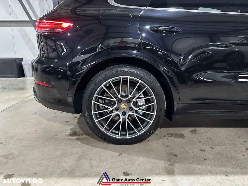 Porsche Cayenne - 28