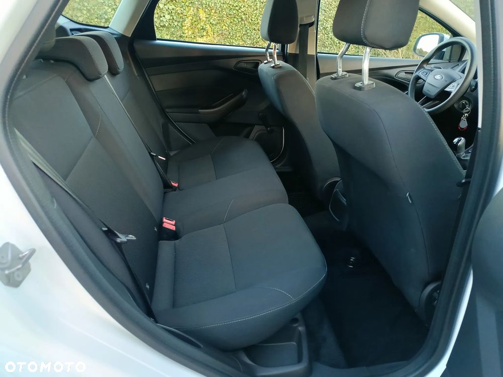 Ford Focus 1.0 EcoBoost Trend ASS - 11