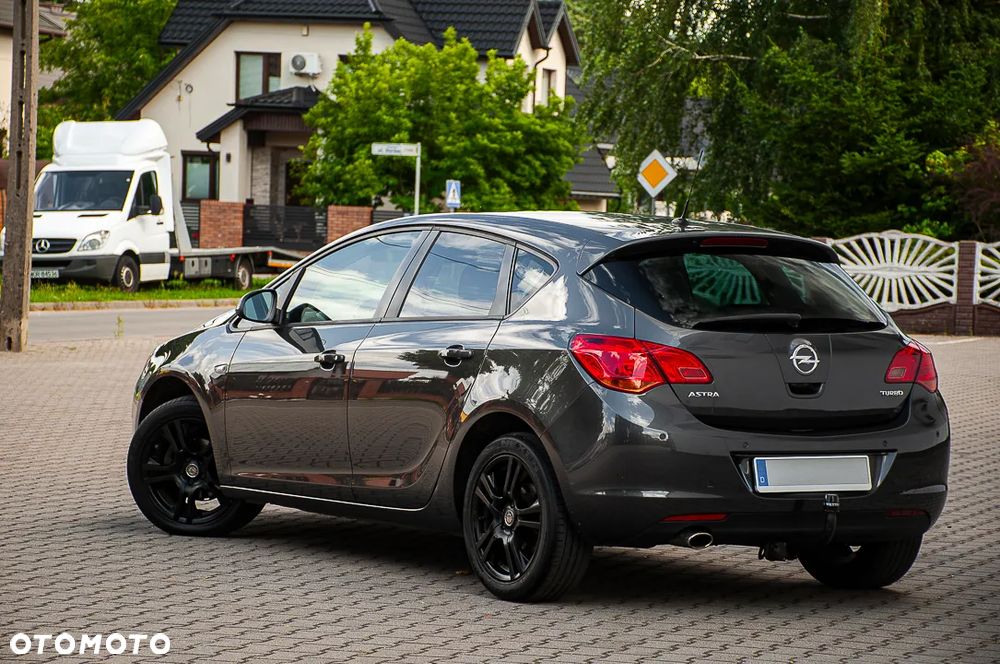 Opel Astra 1.4 Turbo Innovation - 19