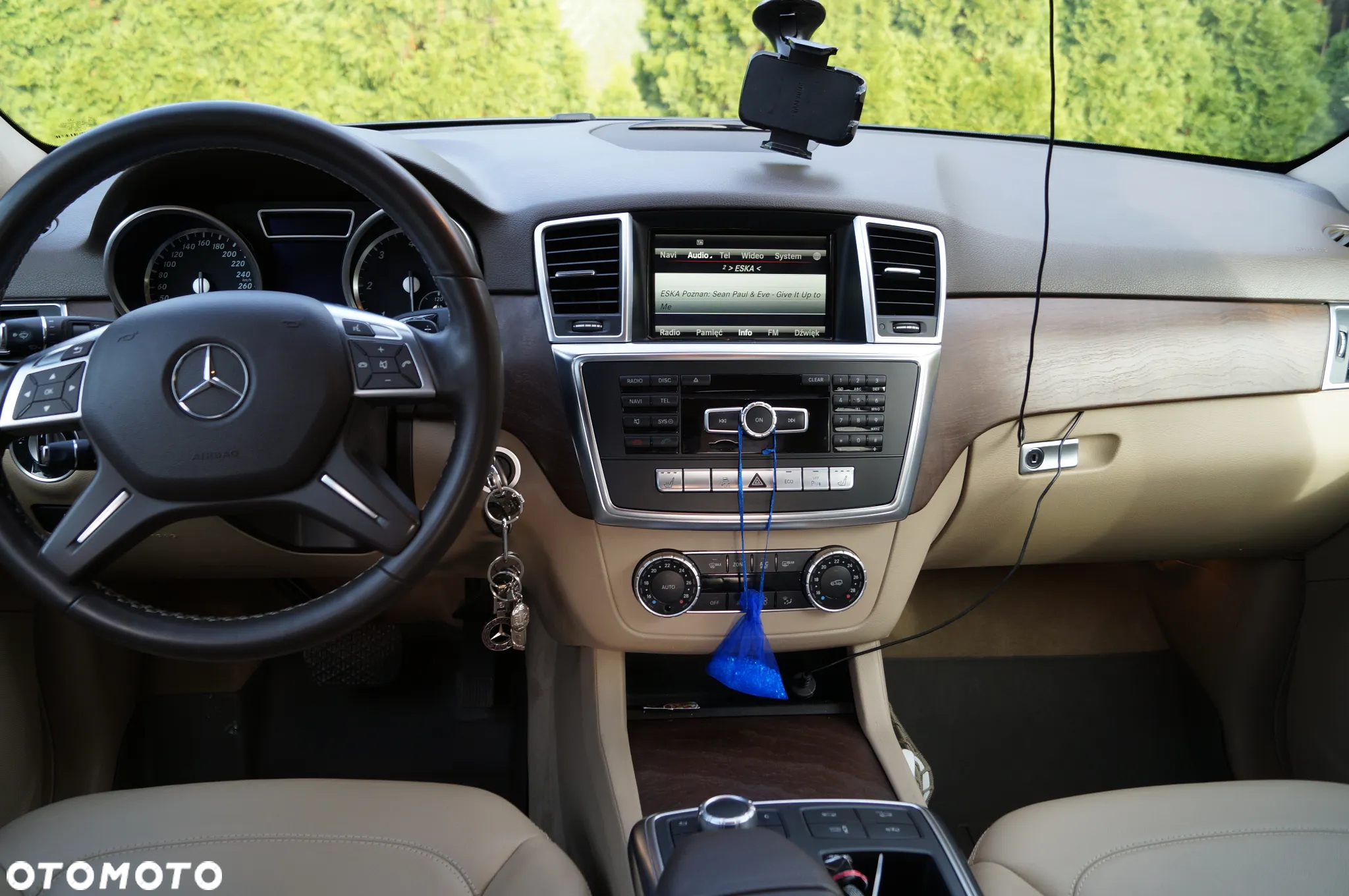 Mercedes-Benz ML 350 BlueTec 4-Matic - 11