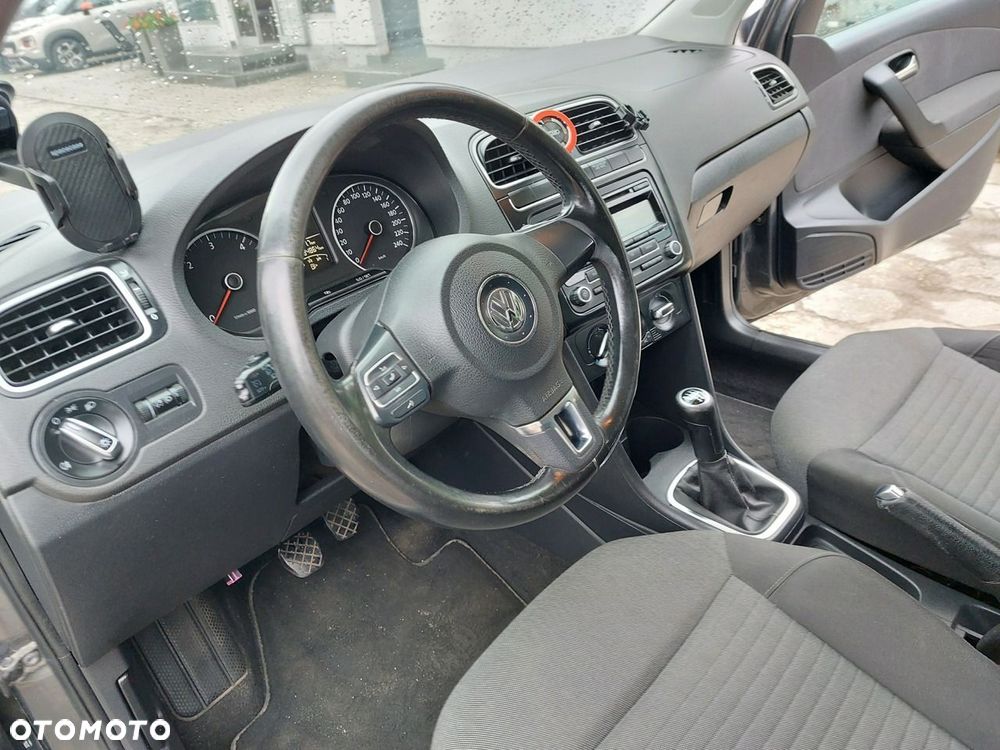 Volkswagen Polo - 15