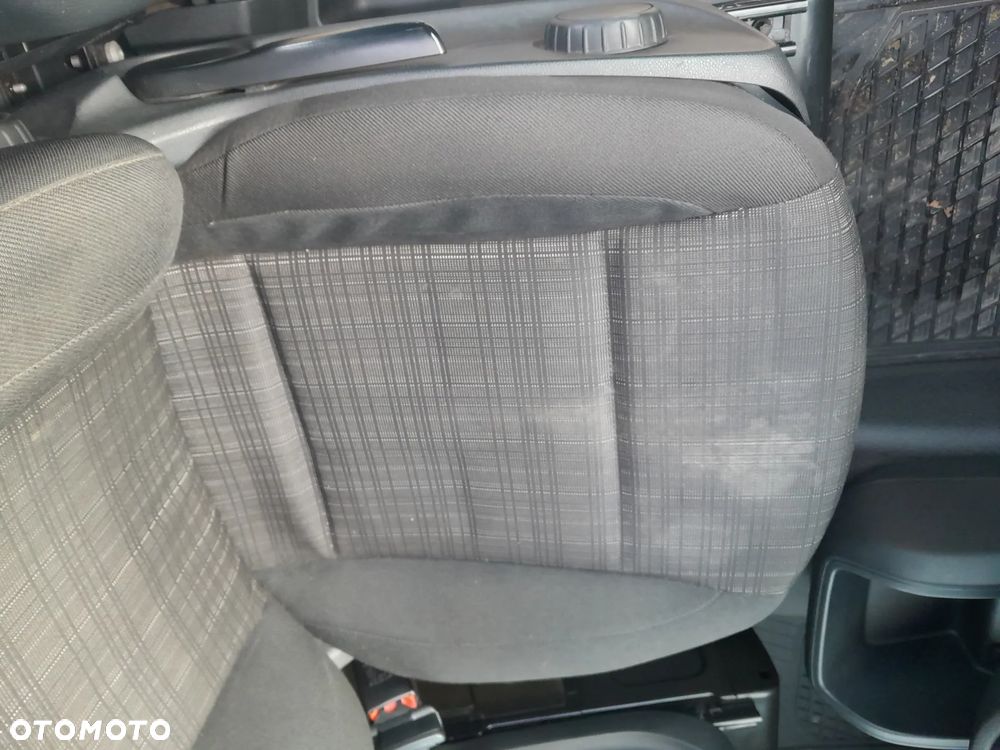 Mercedes-Benz VITO - 10