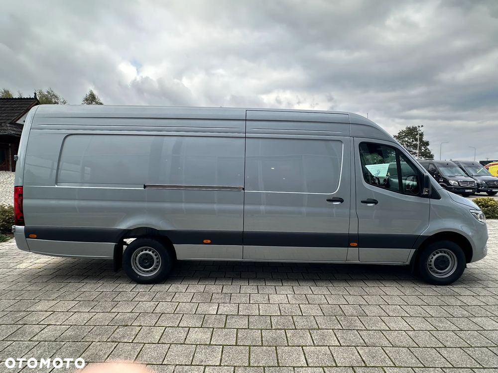 Mercedes-Benz Sprinter - 5