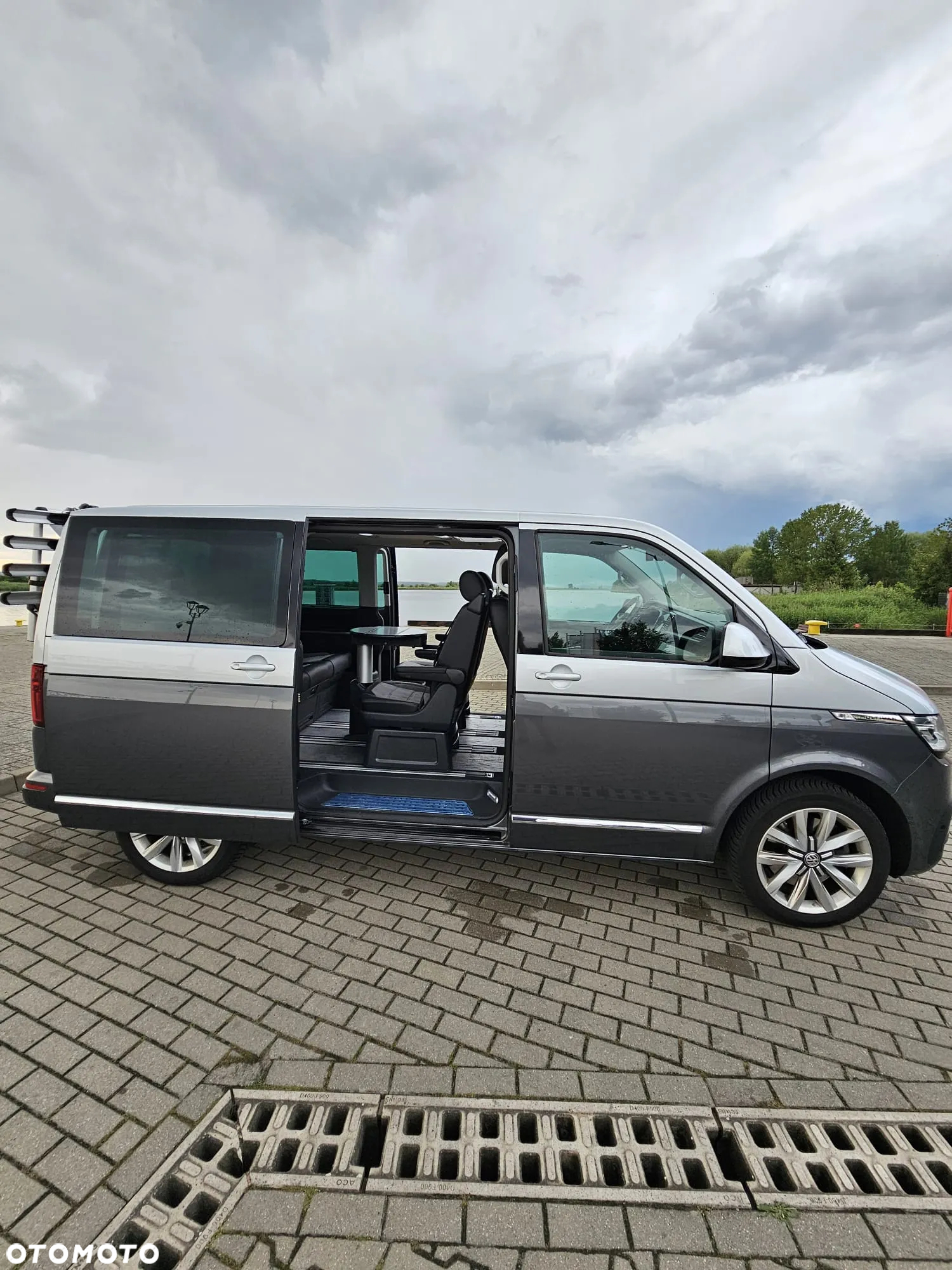Volkswagen Multivan 6.1 2.0 TDI L1 Highline 4Motion DSG - 4