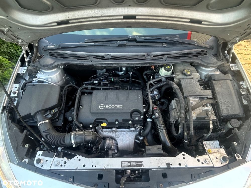 Opel Astra 1.4 Turbo - 14