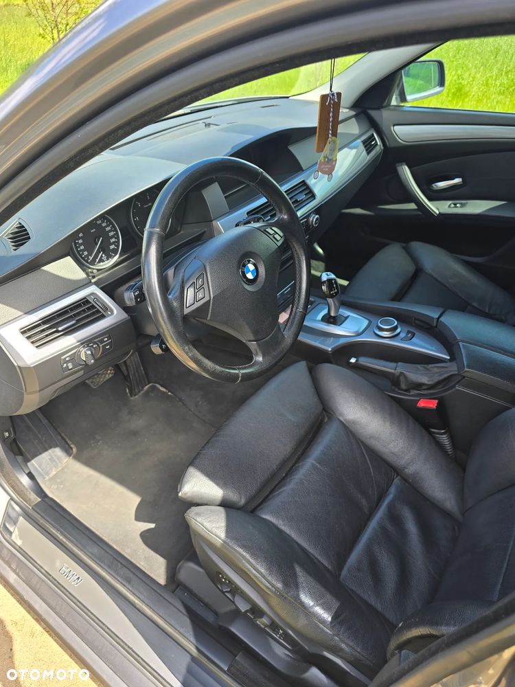 BMW Seria 5 530d xDrive - 9